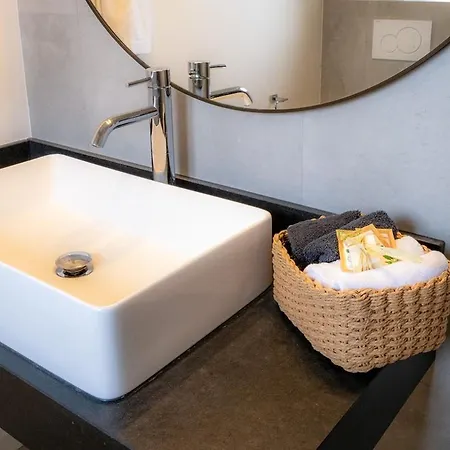 Lejlighed Emilia Garden *